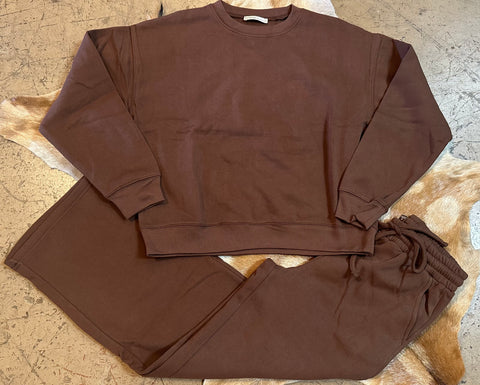 Fleece long sleeve pullover & sweat pants