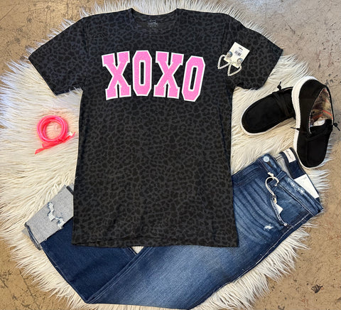 XOXO Valentine shirt