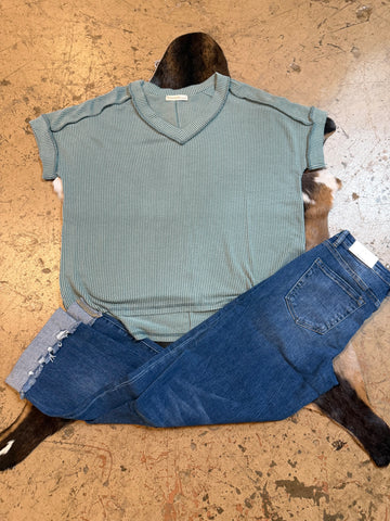 Corded ribbed high low v neck