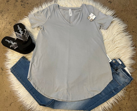 Solid v-neck tee